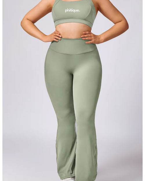 Plus Size Phit Flare Leggings